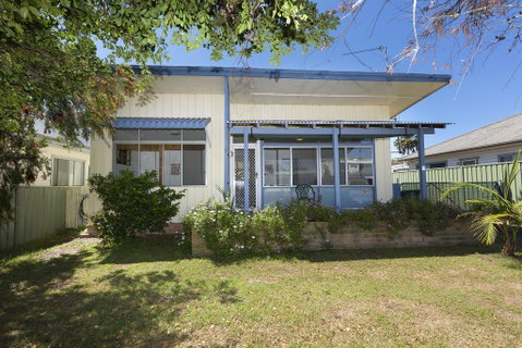 DOUGLAS COTTAGE FORSTER - Tourism TAS 0