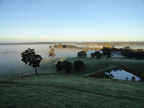 Down To Earth Farm Retreat - Hobart Tourism 3
