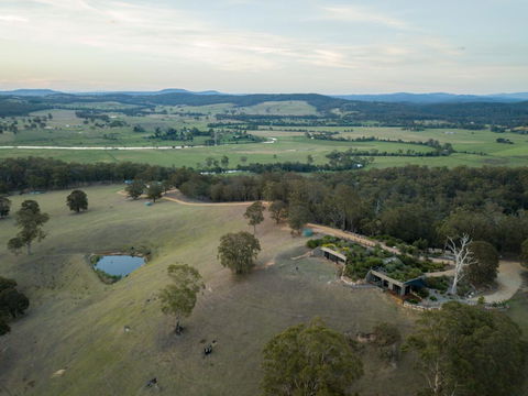 Down To Earth Farm Retreat - Hobart Tourism 0