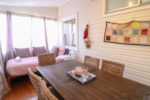 Driftwood At Blacksmiths - Tourism TAS 1