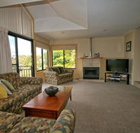 Dromaius 7/23 Nettin Circuit - Hobart Tourism