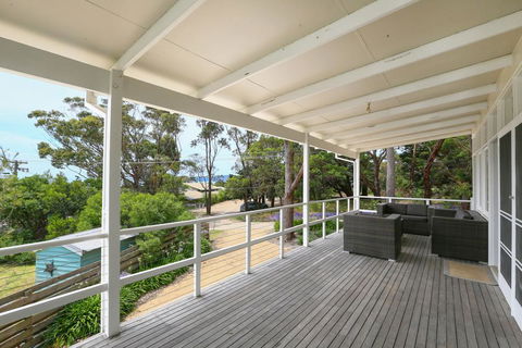 DROMANA BEACH SHACK... - Hobart Tourism 0