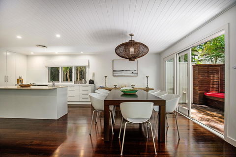 Dual-living Amongst The Rainforest, Little Cove - Hobart Tourism 1