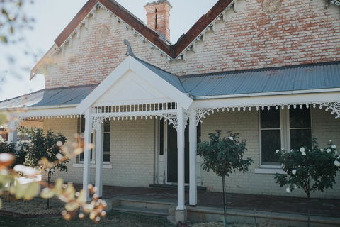 Dubuque Bed And Breakfast - Tourism TAS 0
