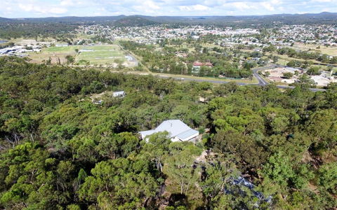 Eagle's Nest - Hobart Tourism 0