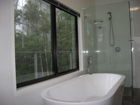 Eagle's Nest - Hobart Tourism 1