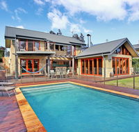 Eagles Landing - Hobart Tourism