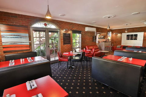 Early Australian Motor Inn - Tourism TAS 2