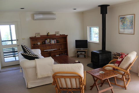 East Street Retreat - Tourism TAS 1