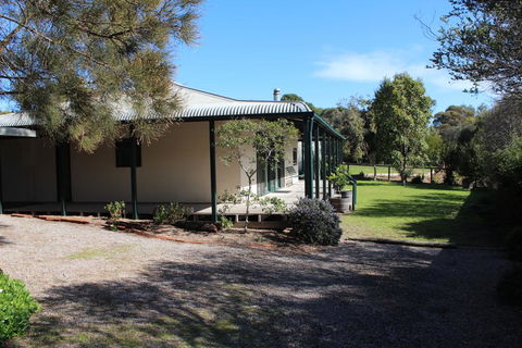 East Street Retreat - Tourism TAS 0