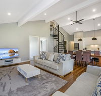 East Tempy - House  Bungalow - Hobart Tourism
