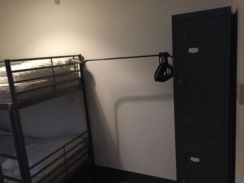 EBS Sydney Hostel - Tourism TAS 2