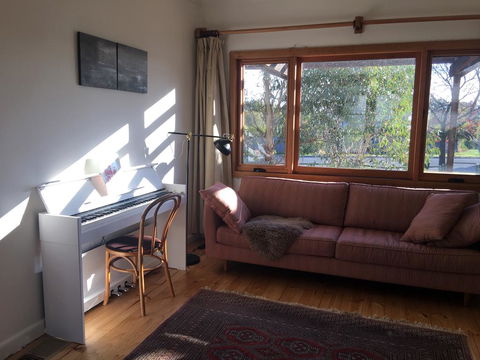 Eco-renovated Light-filled House On A Hill - Hobart Tourism 0