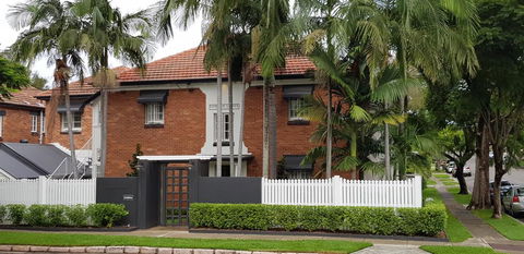 Edward Lodge - Tourism TAS 1