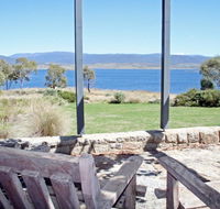 Edzell - Stunning Waterfront Home - Hobart Tourism