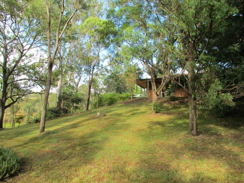 Eighteen Mile Cottage - Hobart Tourism 3