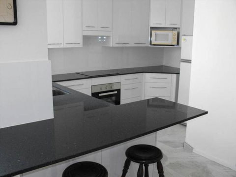 El Sandi, Unit 12, 14-18 North Street - Hobart Tourism 3