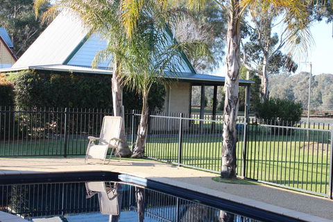 Elinike Guest Cottages - Tourism TAS 0