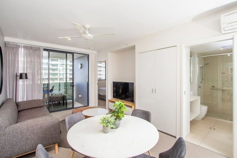 Elite Elegance 2BR@Hamilton APT With Parking - Tourism TAS 2