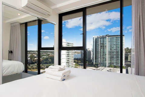 Elite Elegance 2BR@Hamilton APT With Parking - Tourism TAS 3