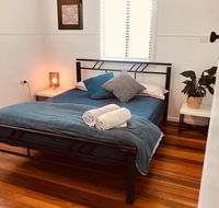 Ella May Holiday Flats - Hobart Tourism