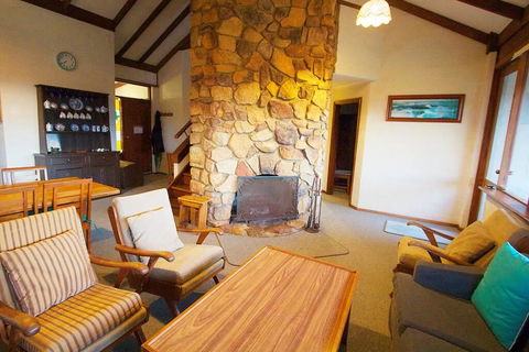 Ellensdale Cottage -Margaret River - Hobart Tourism 0