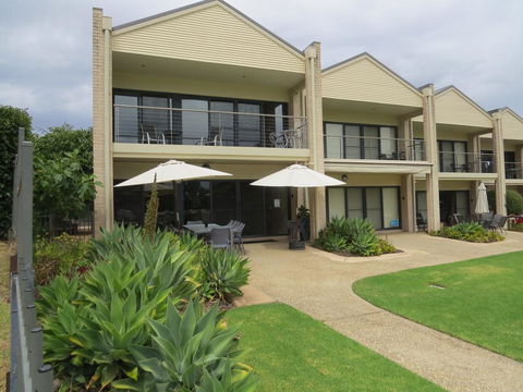 ELSINOR Townhouse 10 Mulwala - Tourism TAS 0