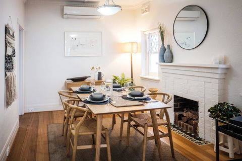 Elwood Beach Calming Tones - Pets, Garden - Tourism TAS 3