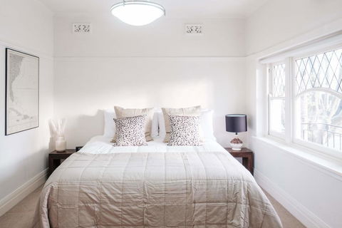 Elwood Beach Calming Tones - Pets, Garden - Tourism TAS 2