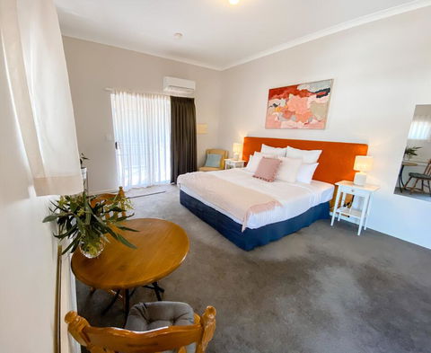 EM Apartment - Hobart Tourism 1