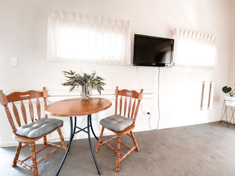 EM Apartment - Hobart Tourism 2