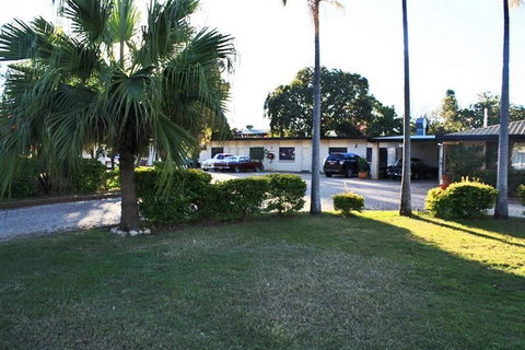 Emerald Tower Motor Inn - Tourism TAS 1