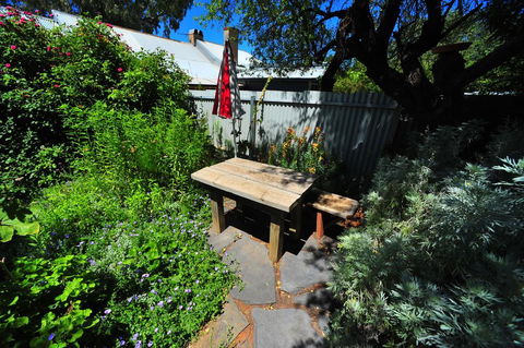Emma Tiver Heritage Cottage - Hobart Tourism 1