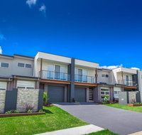 Escape At Nobbys Executive Townhouse 1 74 Pacific Drive - Tourism TAS