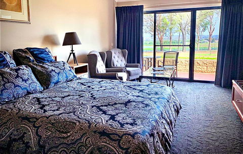 Estate Tuscany - Hobart Tourism 0
