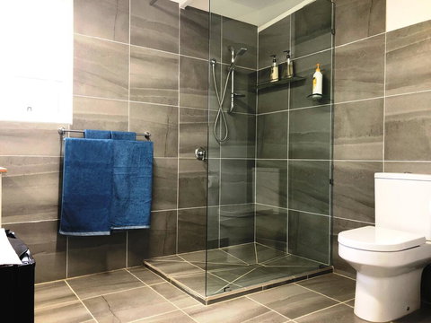 Eumundi Cottage In Town - Hobart Tourism 3