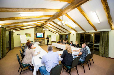 Evedon Lakeside Retreat - Tourism TAS 3