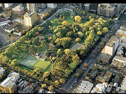 Everhome Melbourne Village - Tourism TAS 1