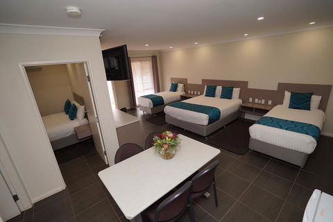 Exies Bagtown - Tourism TAS 1