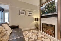 Explore the Blue Mountains on foot