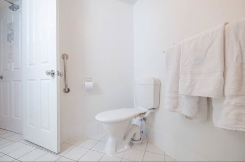 Fabulous Kangaroo Point 3 Bedroom Apartment - Hobart Tourism 2