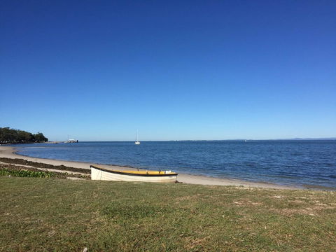 Fabulous Location - Ground Floor Waterfront Unit! Clearview Apartments - Hobart Tourism 2