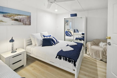 Family Beach House With Parking And Outdoor Dining - Tourism TAS 2