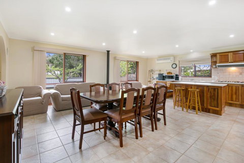 Family Getaway - Walk To Bay Beach - Hobart Tourism 2