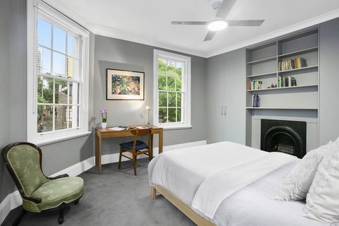Family Terrace Home Minutes From Oxford Street And CBD - Tourism TAS 1