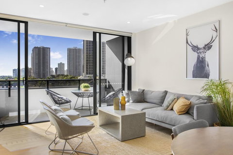 Family Unit With Parking, Balcony, Pool Near Beach - Tourism TAS 3