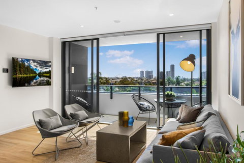 Family Unit With Parking, Balcony, Pool Near Beach - Tourism TAS 0