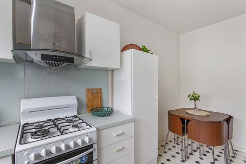 Family-friendly Apartment In Green Glen Iris - Tourism TAS 3