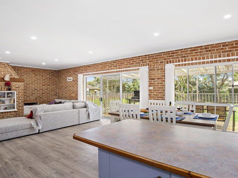 Fern Way Beach House - 70m To Beach - Tourism TAS 1