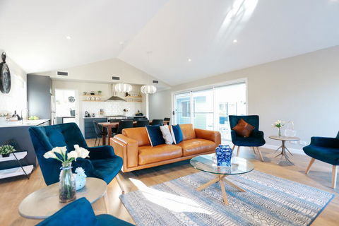 Figtree Cottage - Hobart Tourism 1